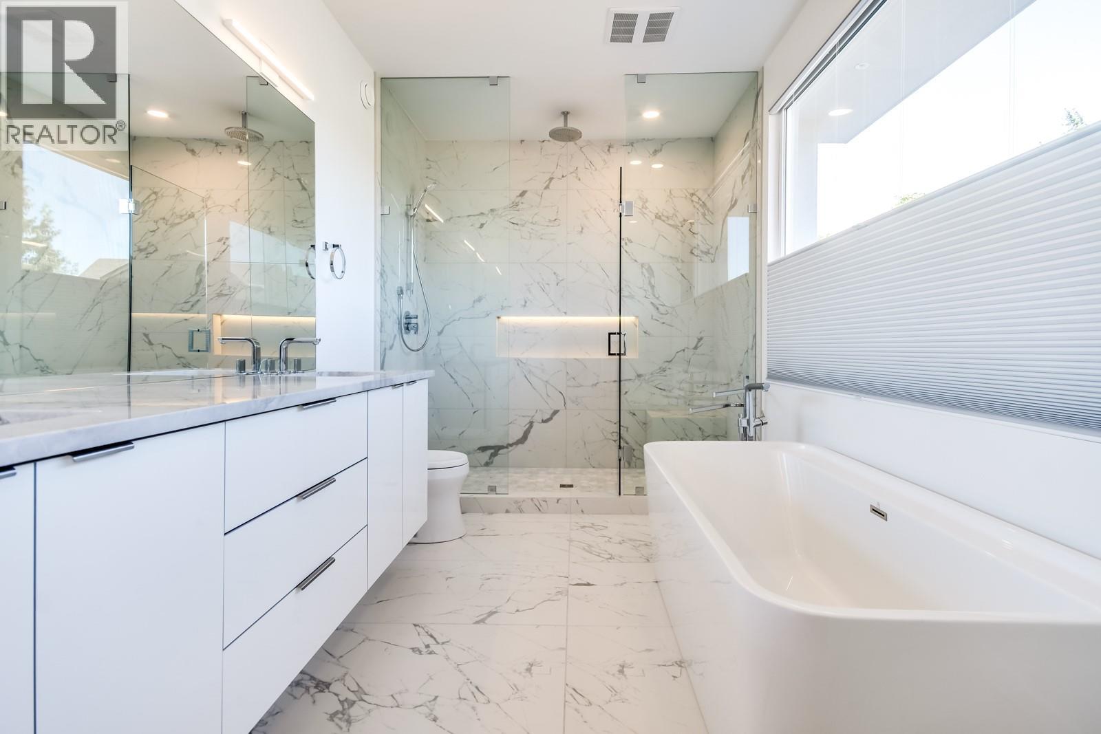 2630 Bath Street Unit# 201