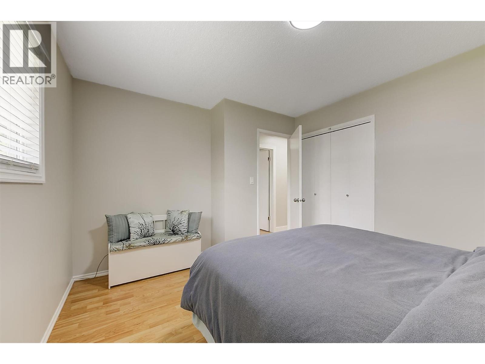 230 Kneller Road