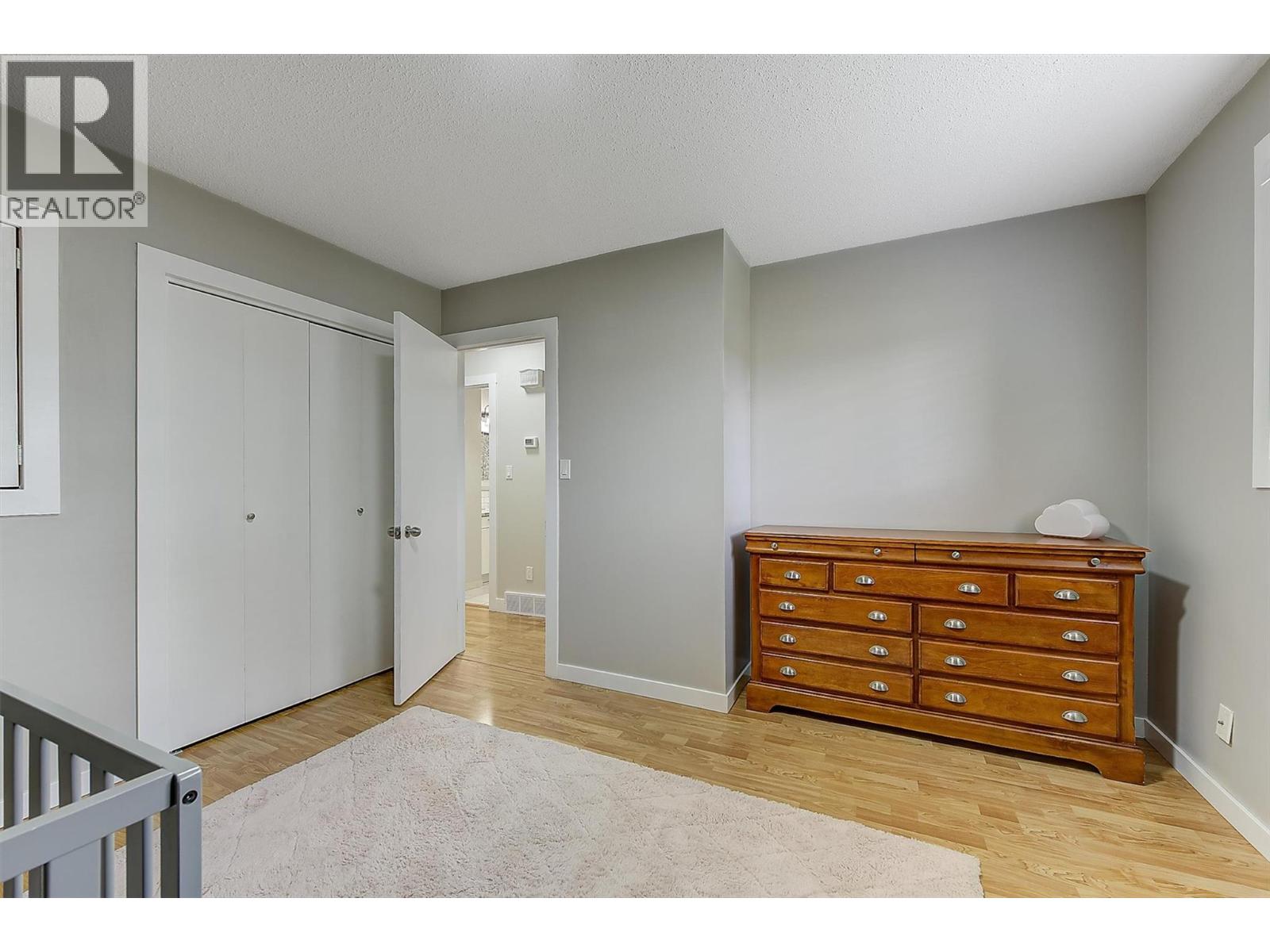 230 Kneller Road