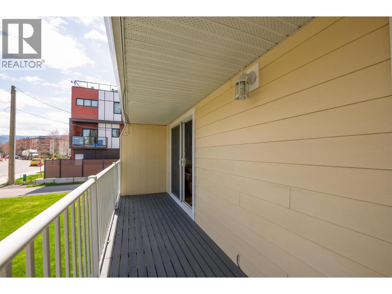 230 Kneller Road