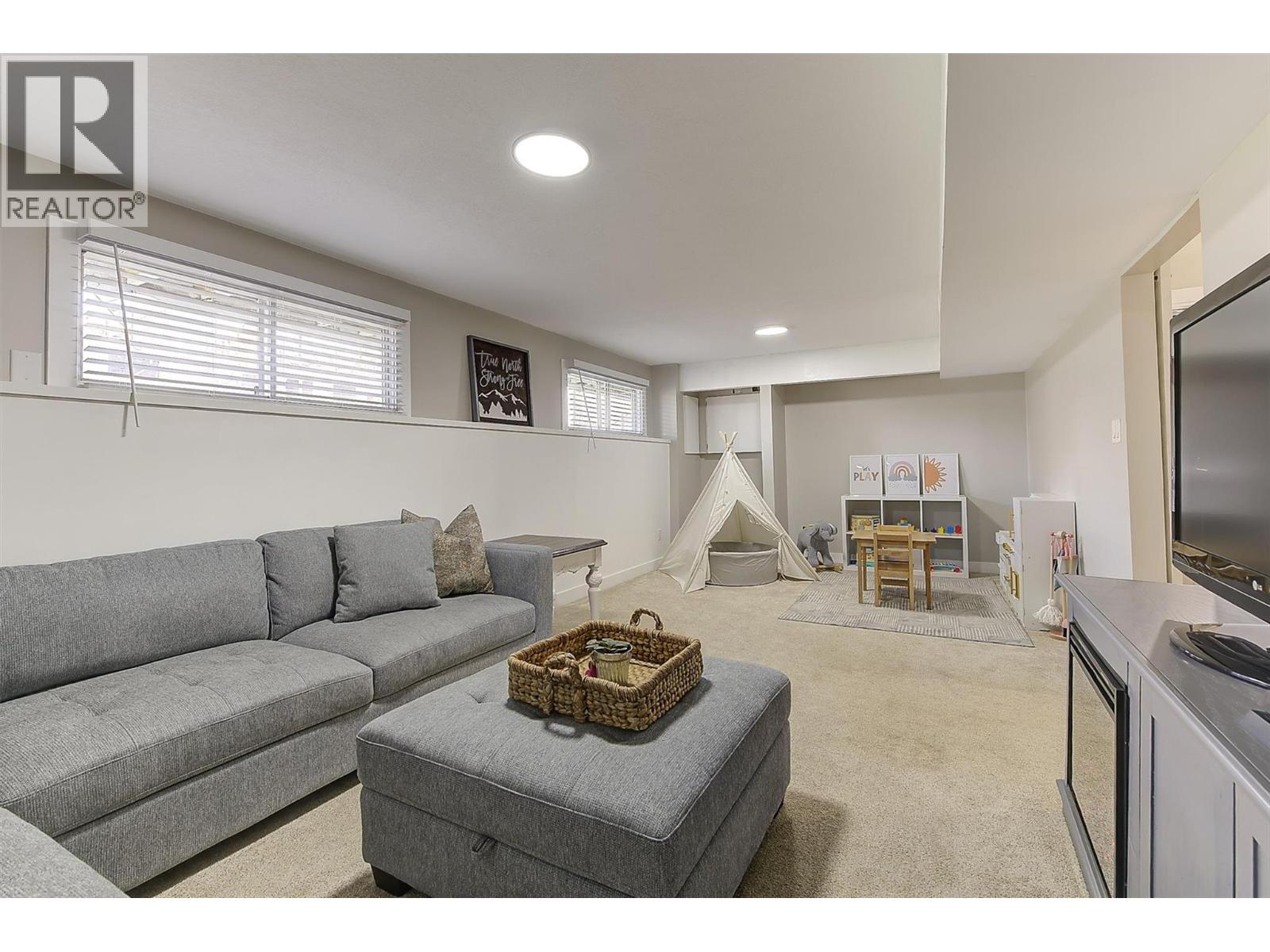 230 Kneller Road