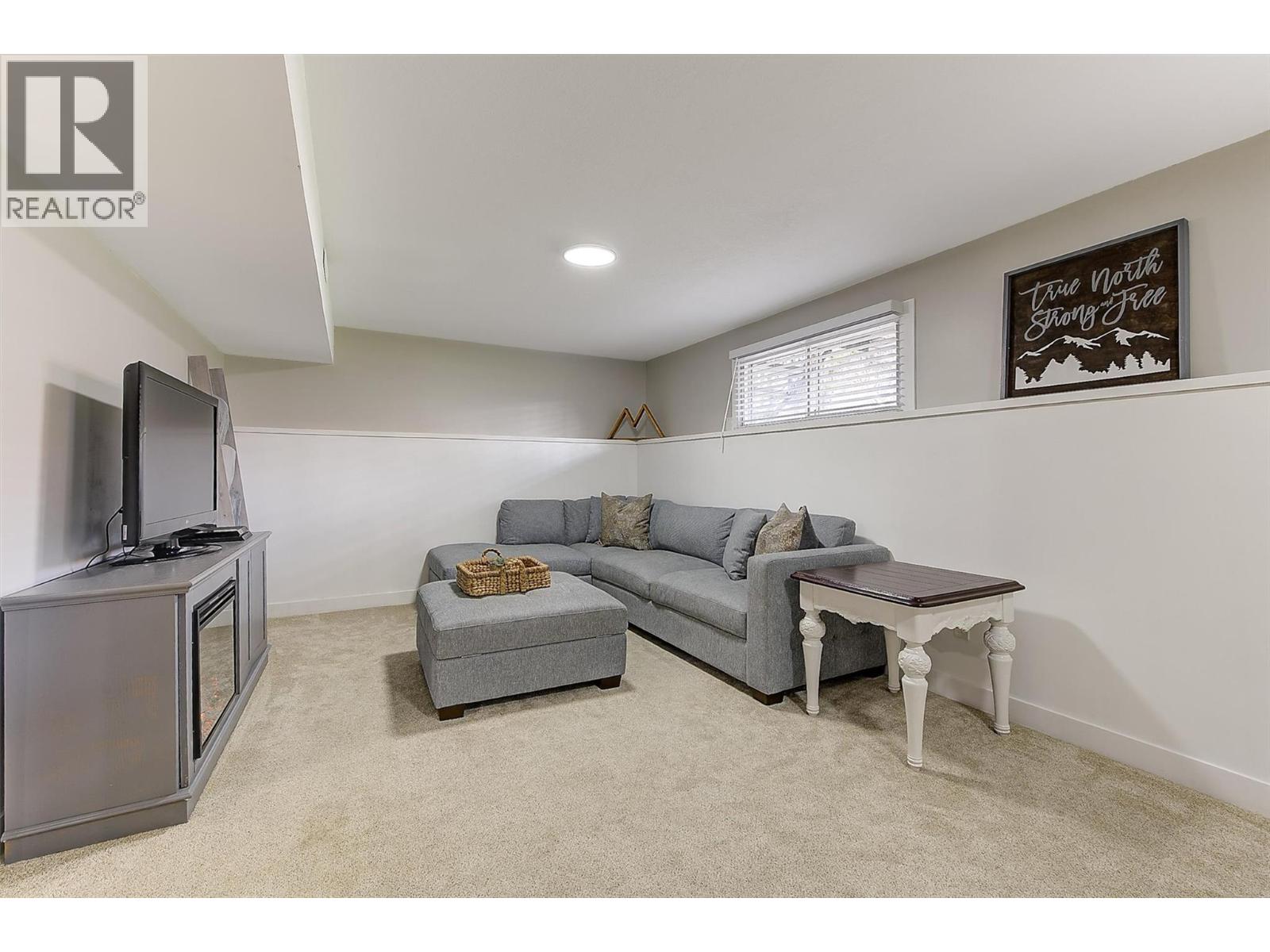 230 Kneller Road