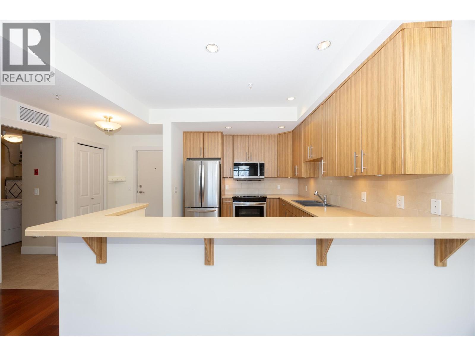 457 West Avenue Unit# 307