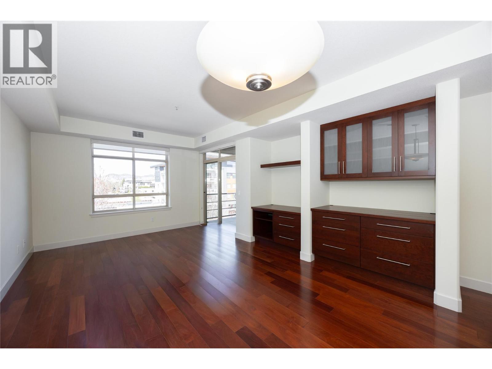 457 West Avenue Unit# 307