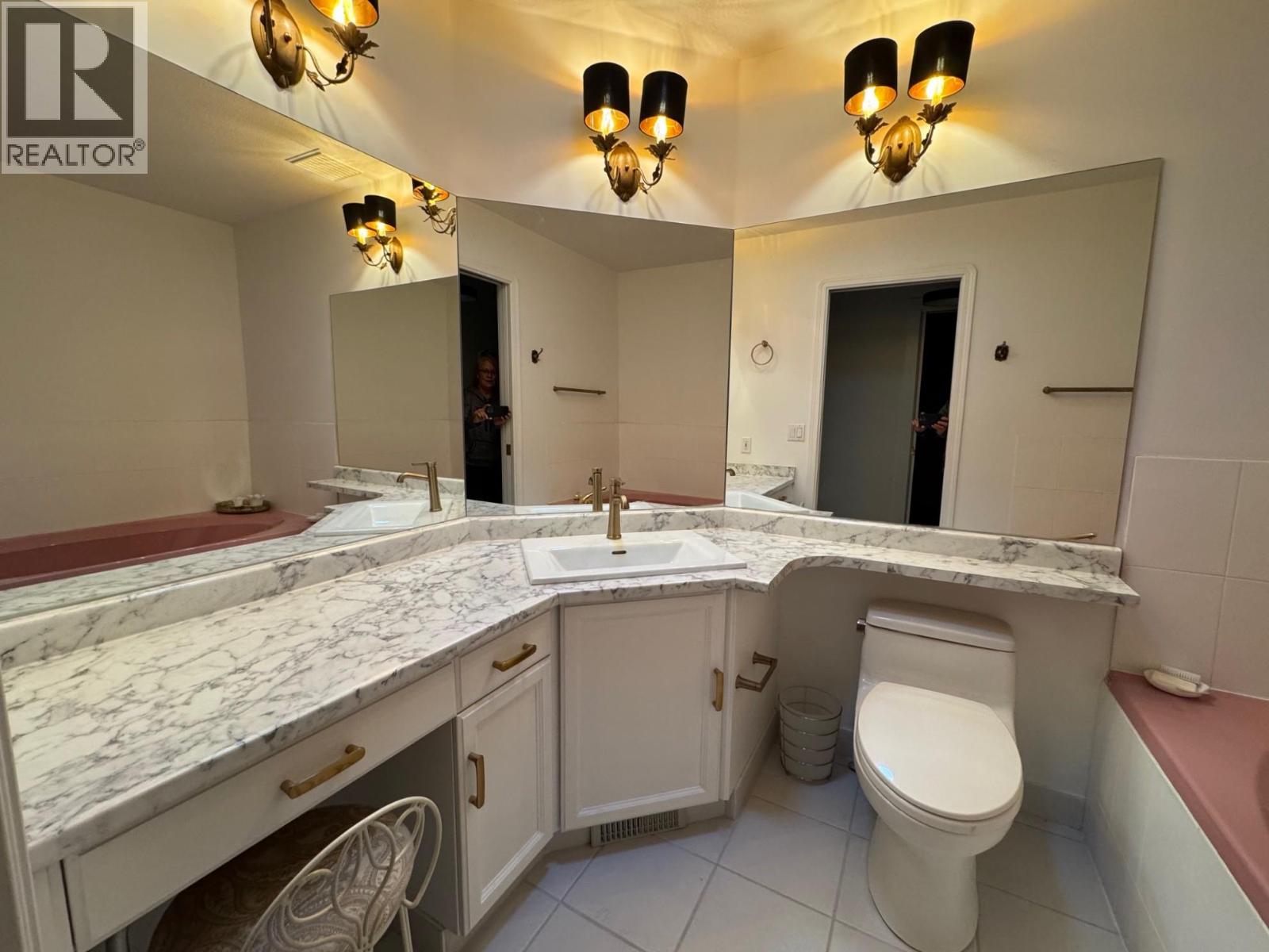 2250 Louie Drive Unit# 17