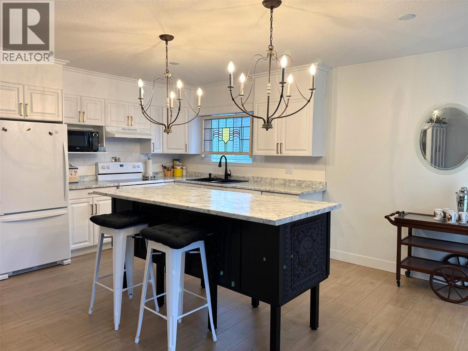 2250 Louie Drive Unit# 17