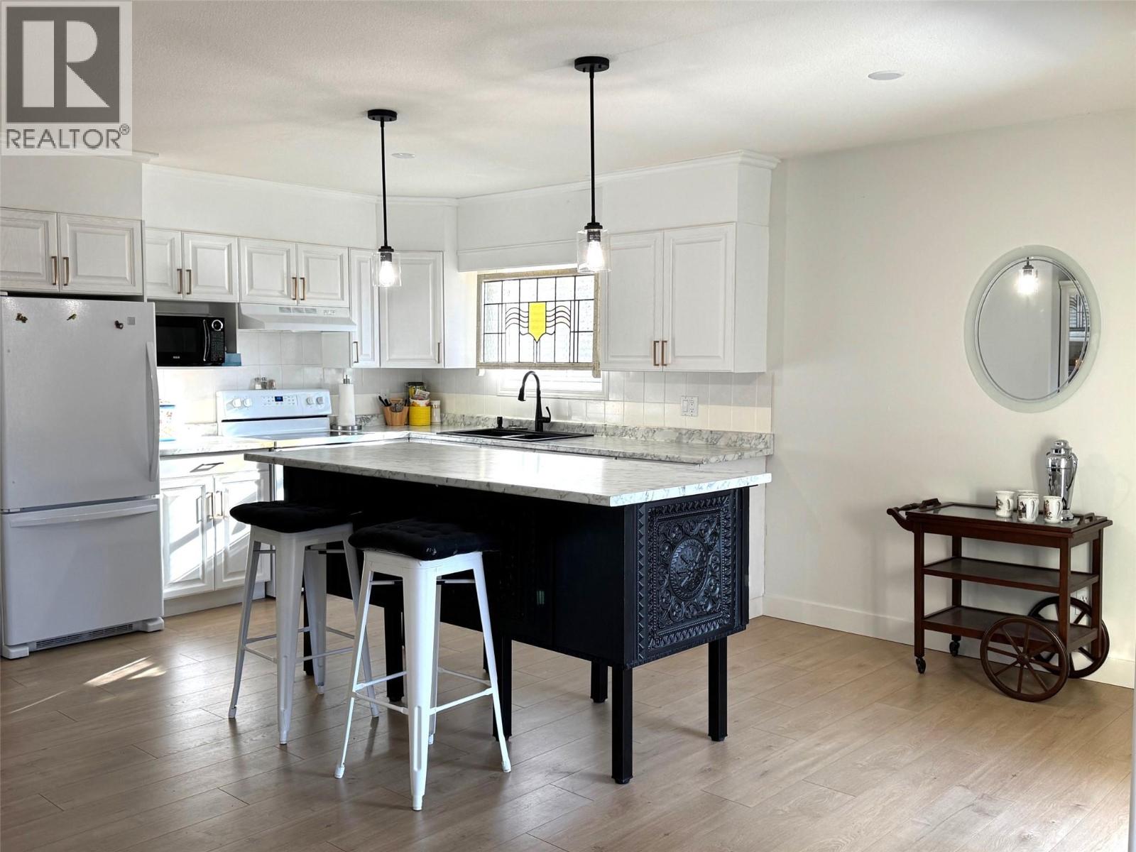 2250 Louie Drive Unit# 17