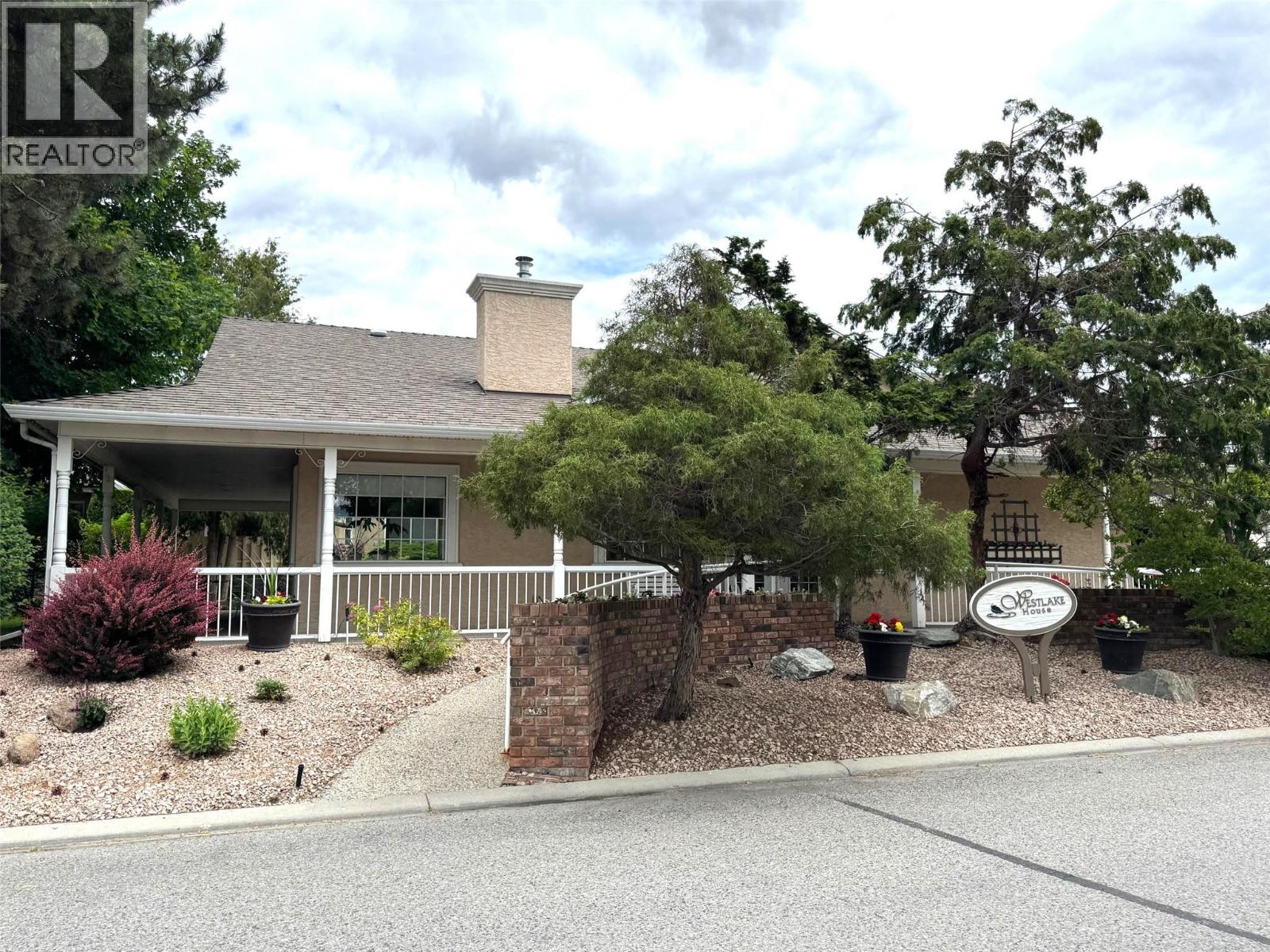 2250 Louie Drive Unit# 17