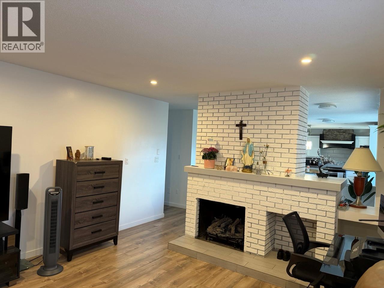 647 Clifton Road