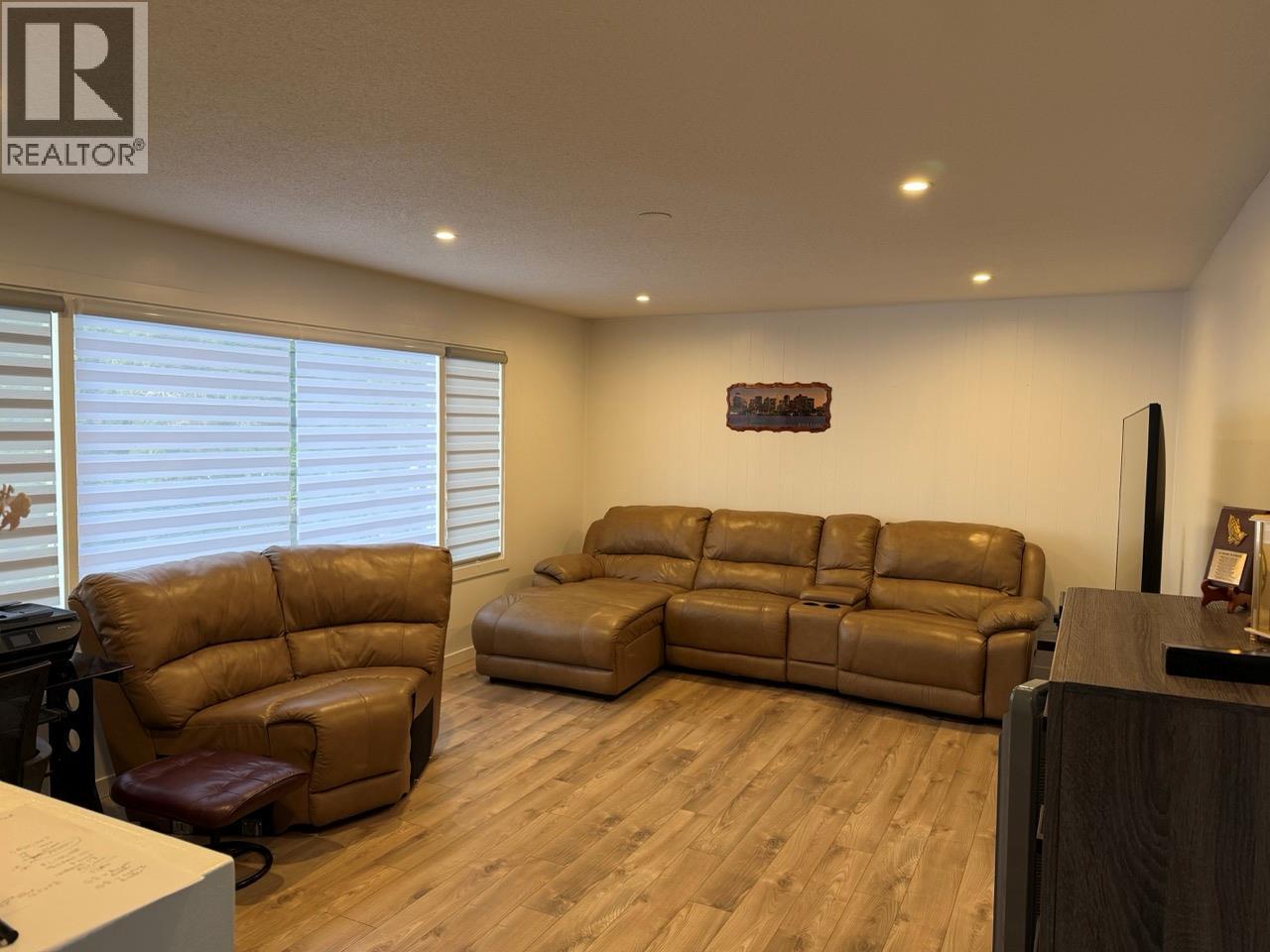 647 Clifton Road