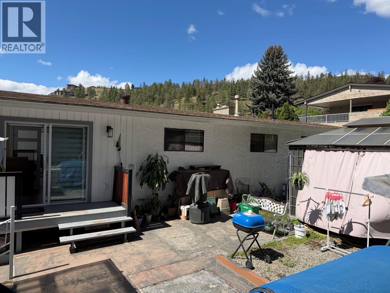 647 Clifton Road
