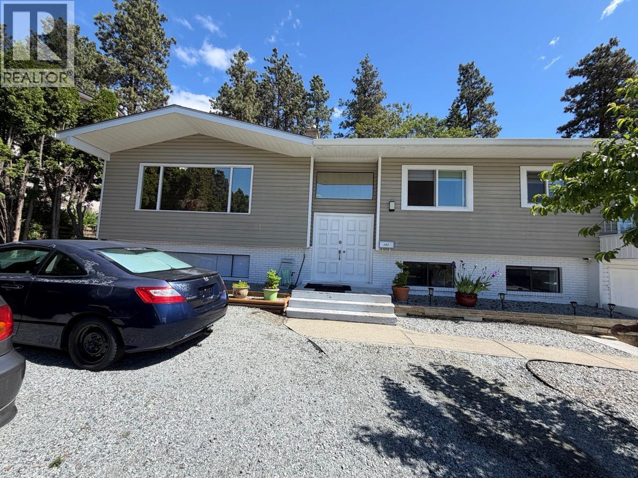 647 Clifton Road