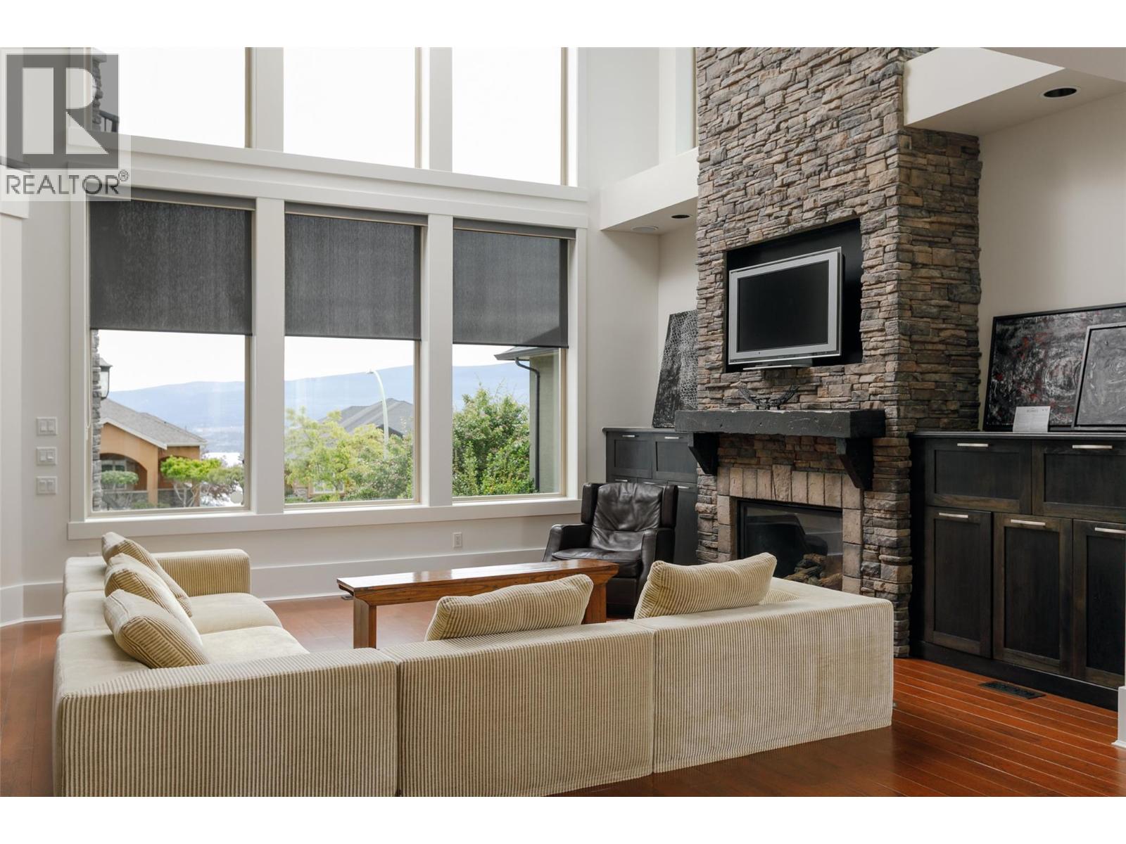 3192 Vineyard View Drive