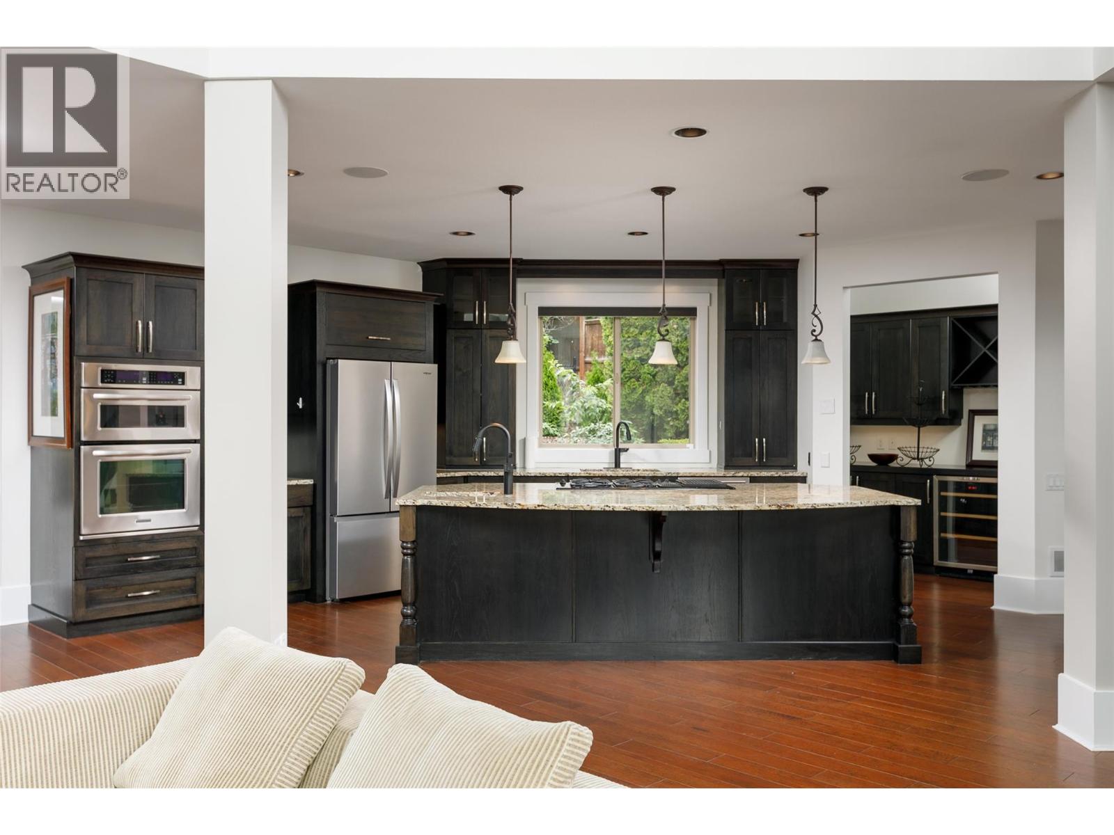 3192 Vineyard View Drive