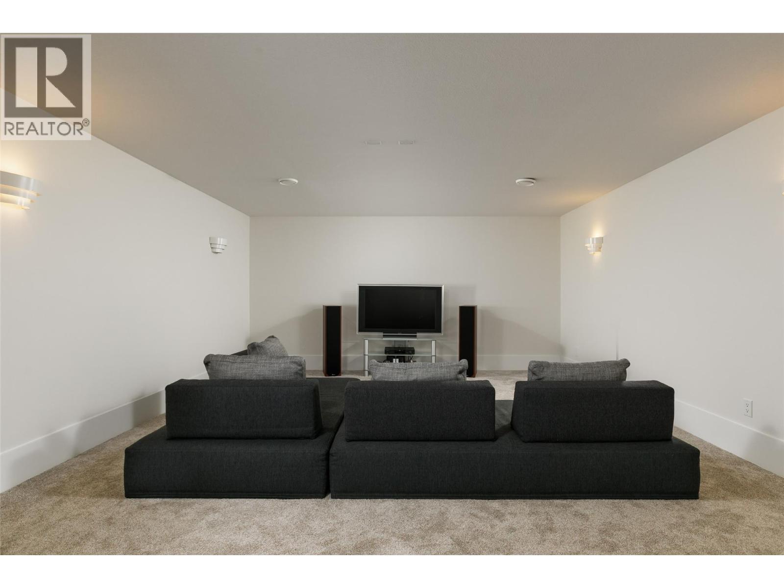 3192 Vineyard View Drive