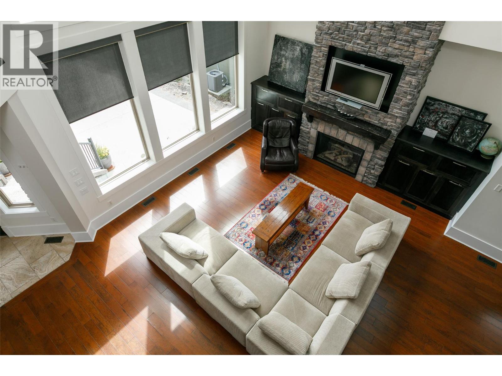 3192 Vineyard View Drive