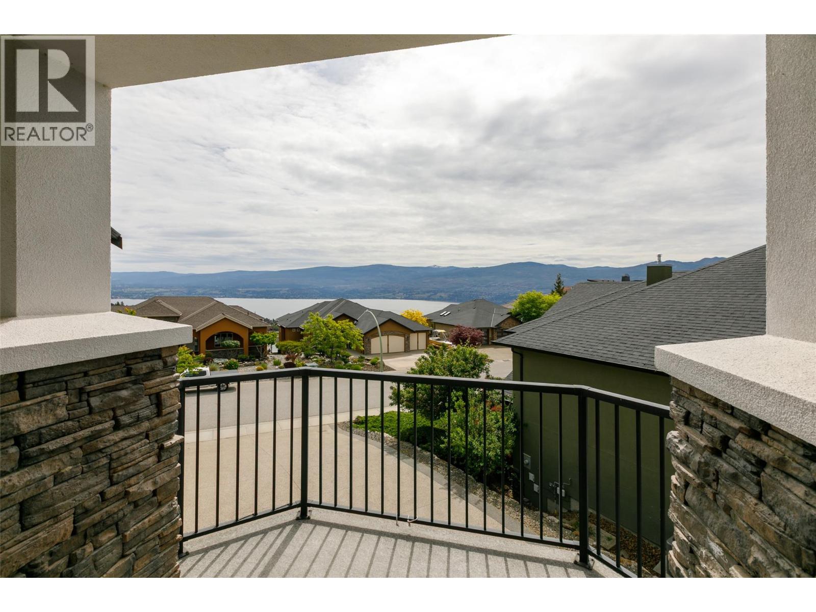 3192 Vineyard View Drive