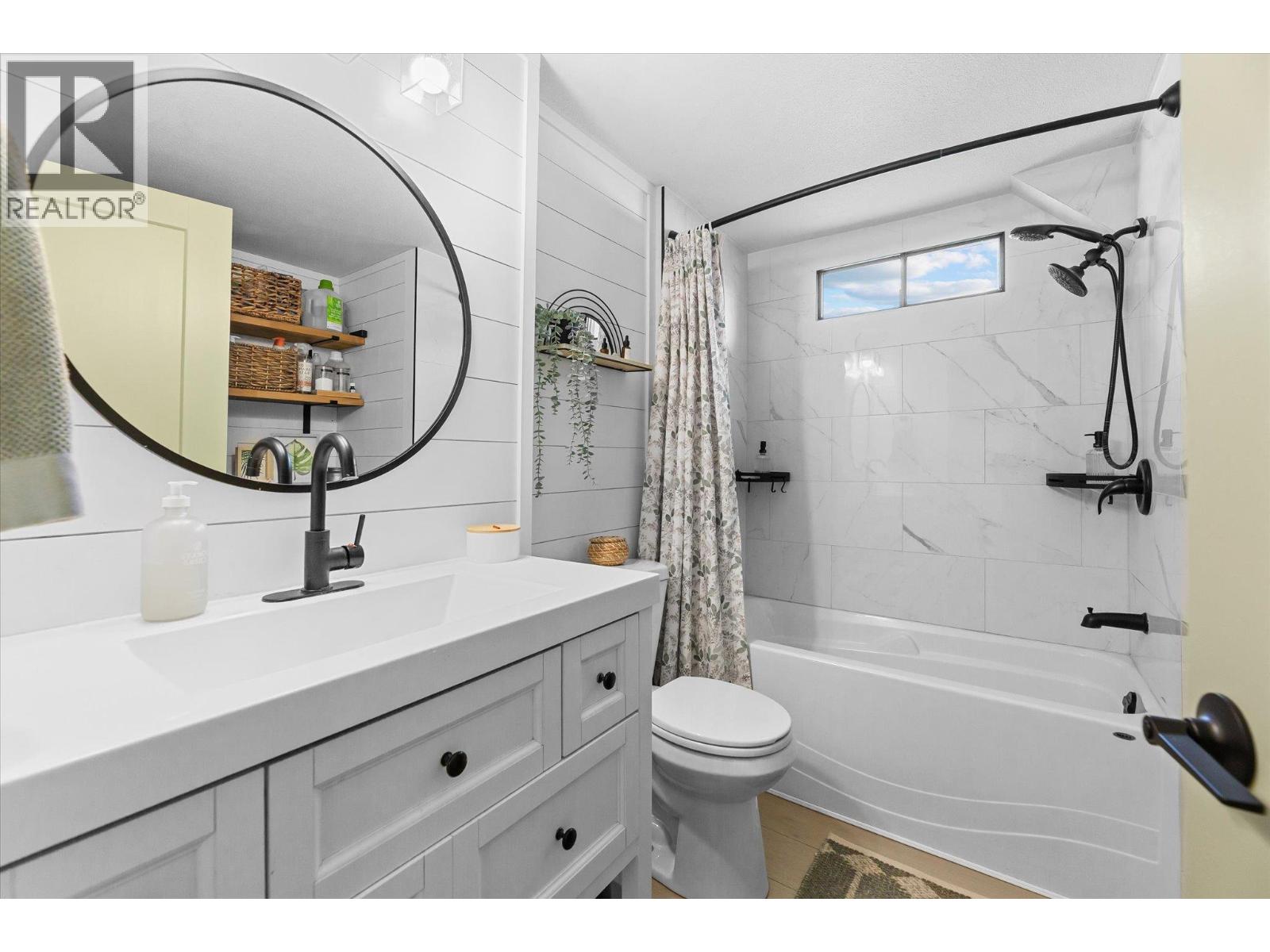 2035 Boucherie Road Unit# 95