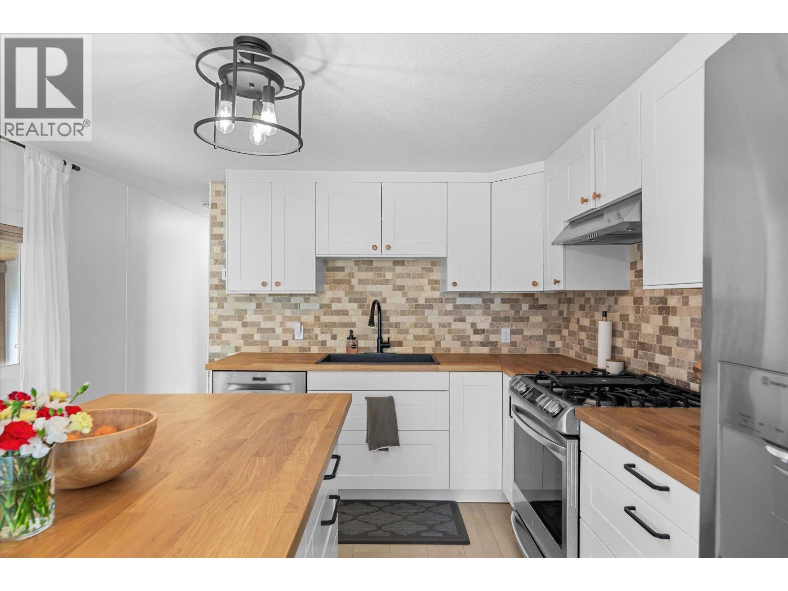 2035 Boucherie Road Unit# 95