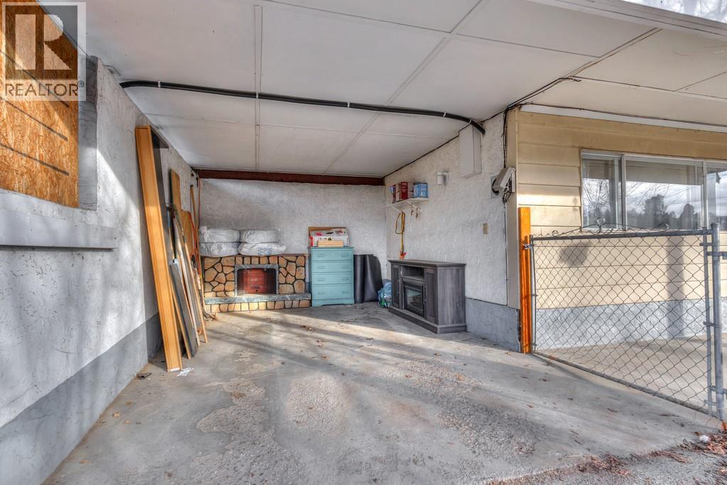 1745 Hollywood Road S