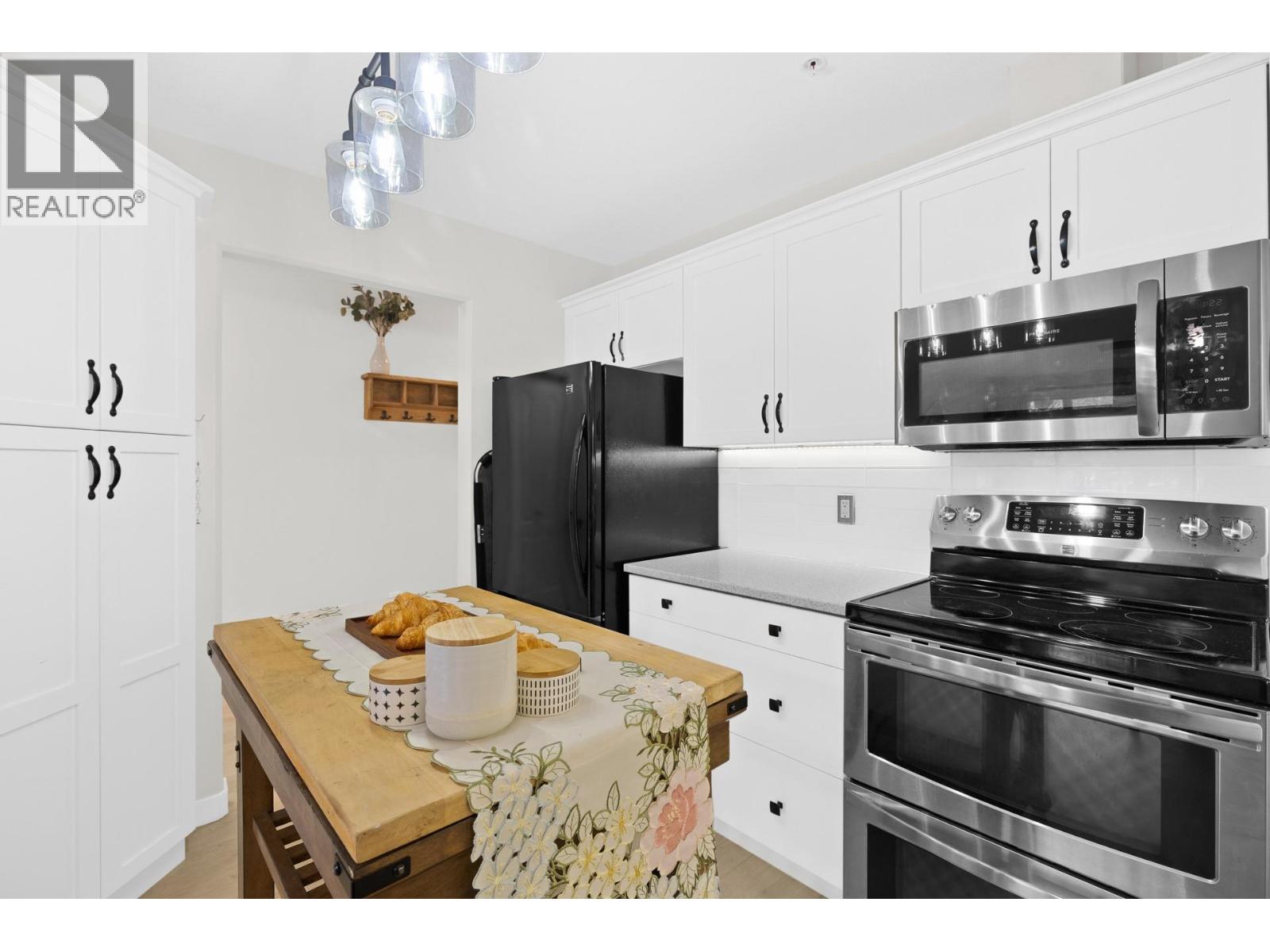 303 Whitman Road Unit# 106