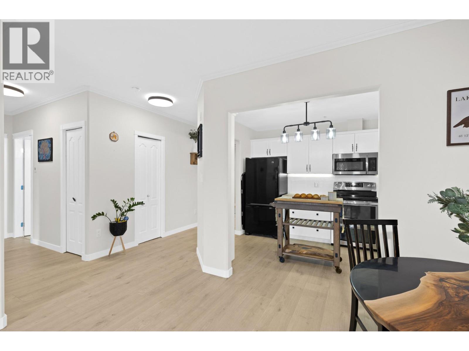 303 Whitman Road Unit# 106
