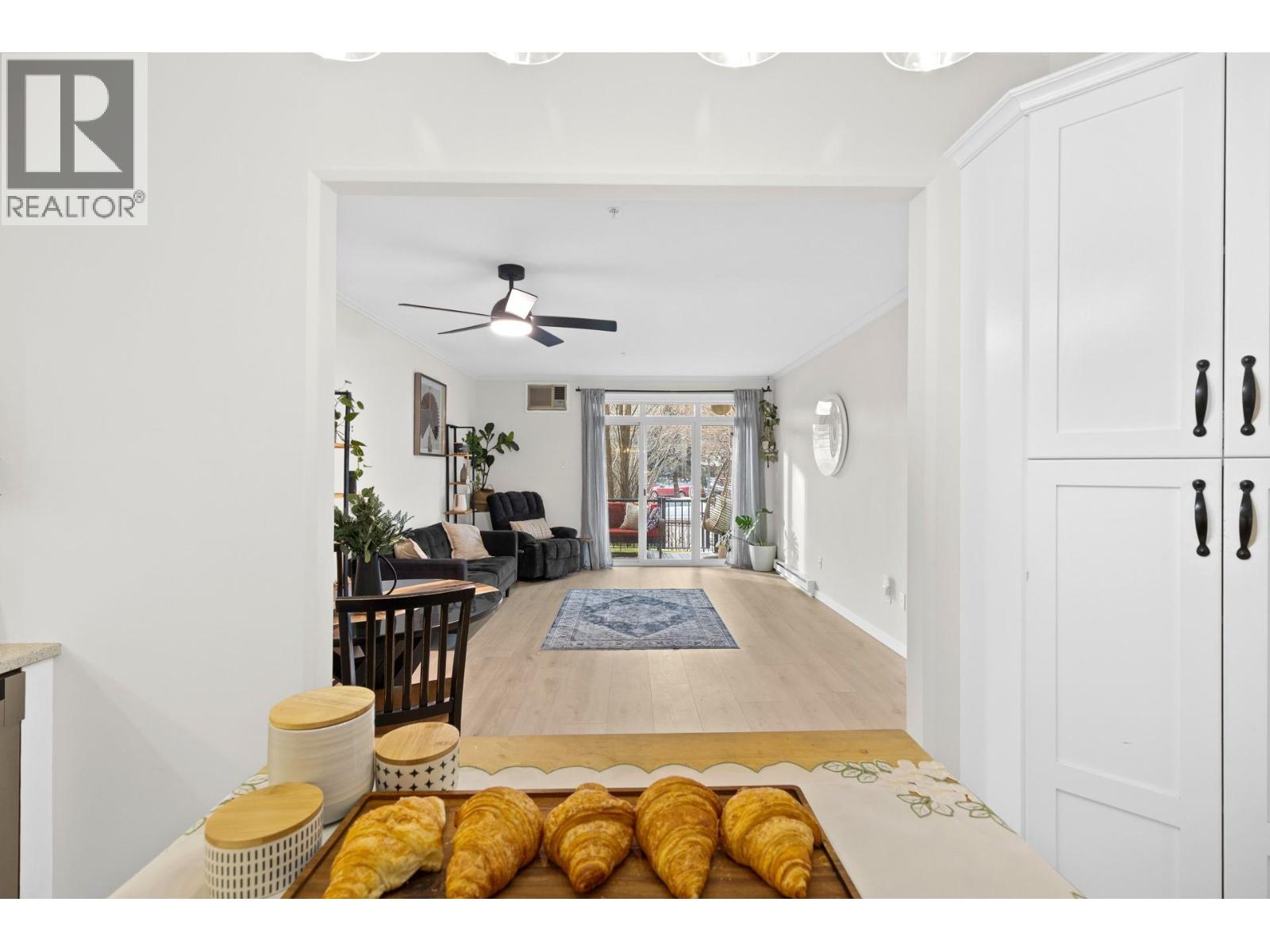 303 Whitman Road Unit# 106