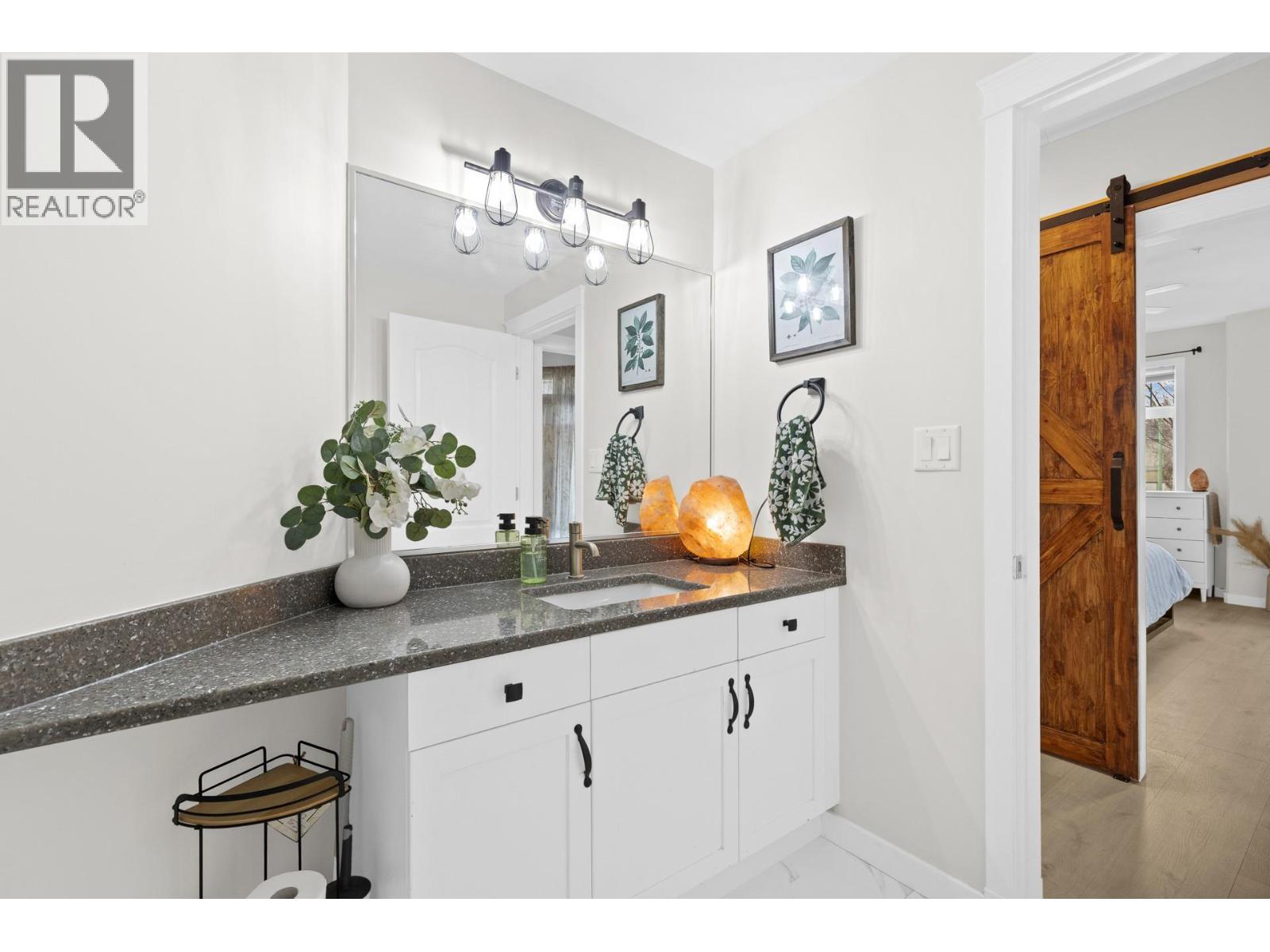 303 Whitman Road Unit# 106