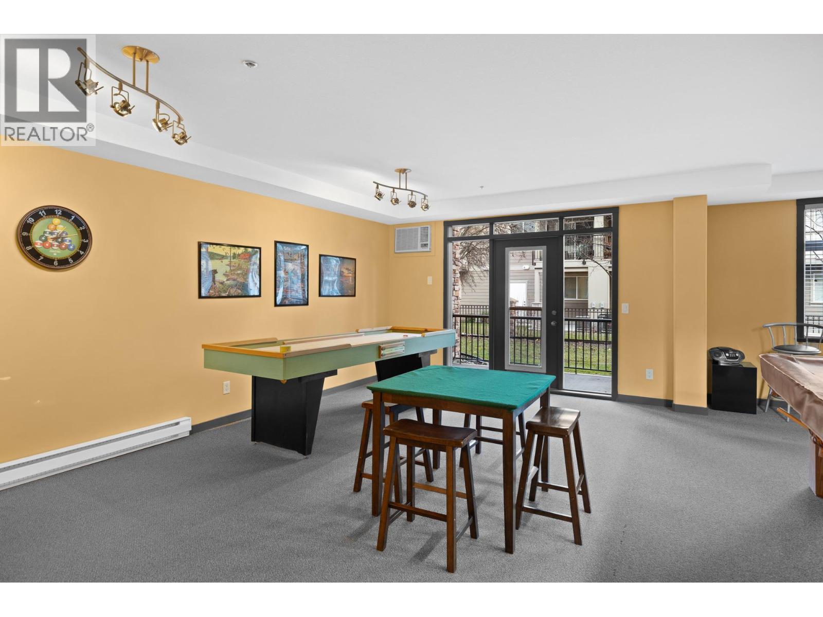 303 Whitman Road Unit# 106