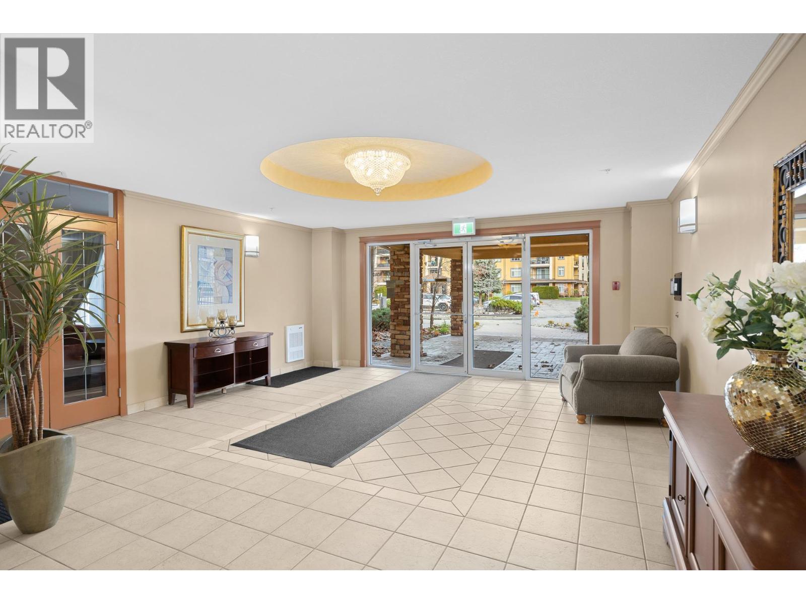 303 Whitman Road Unit# 106