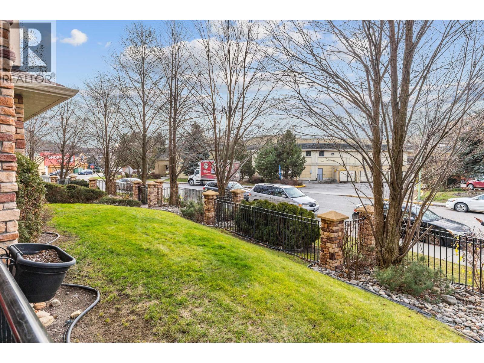303 Whitman Road Unit# 106