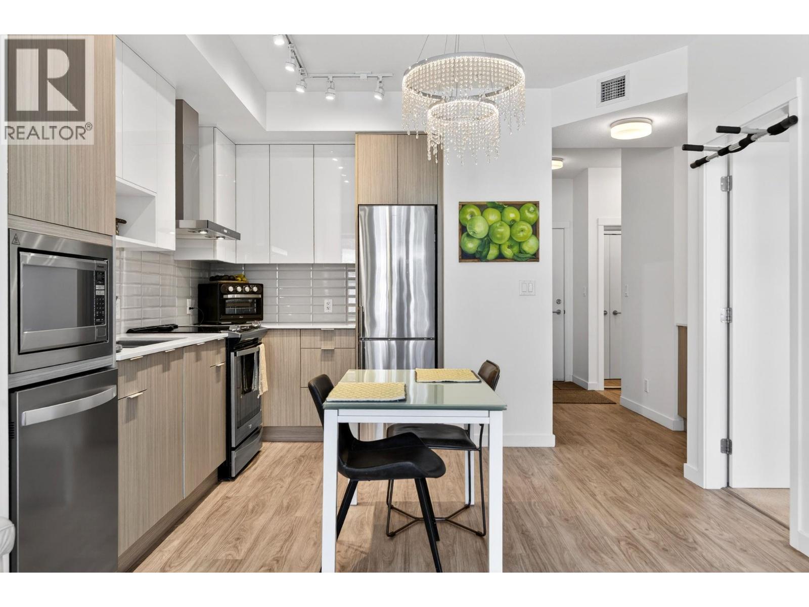 1775 Chapman Place Unit# 319