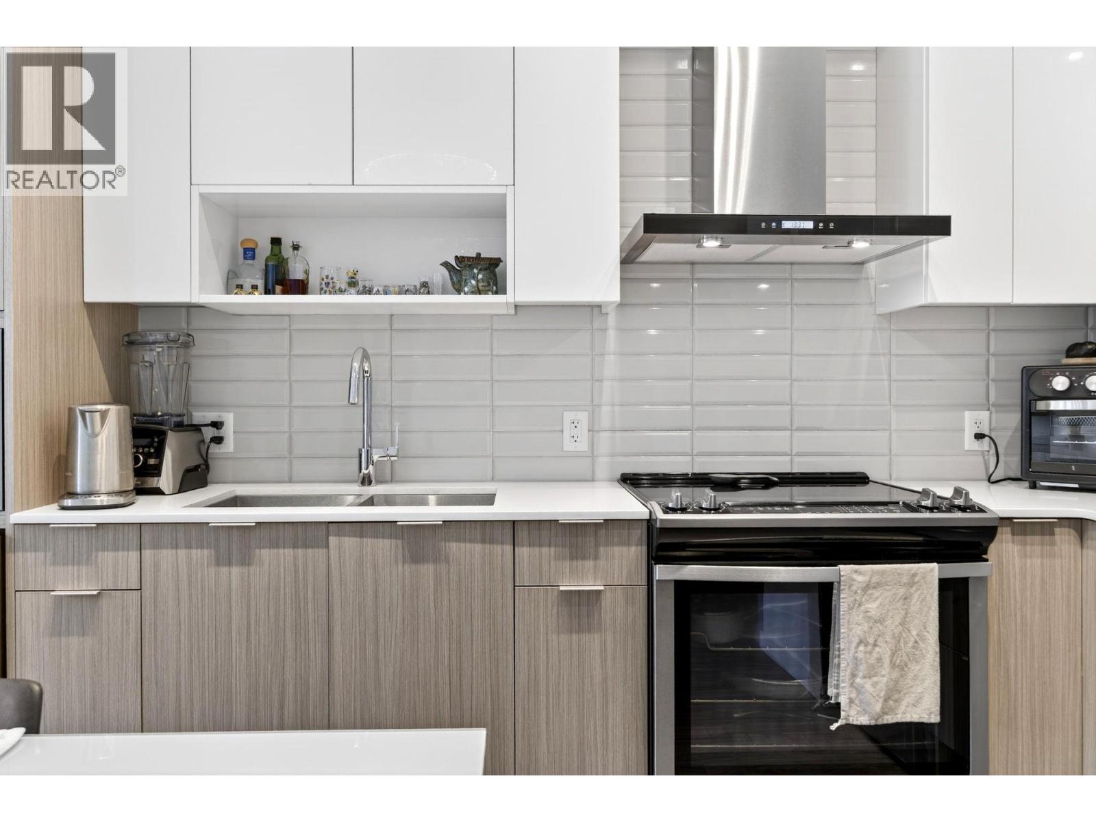 1775 Chapman Place Unit# 319