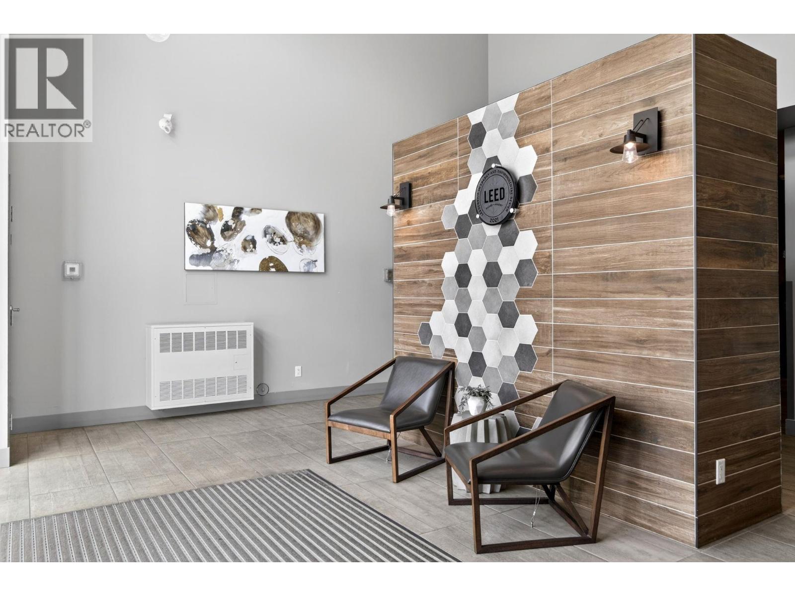 1775 Chapman Place Unit# 319