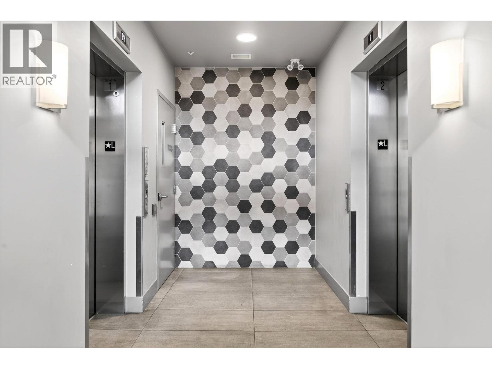 1775 Chapman Place Unit# 319