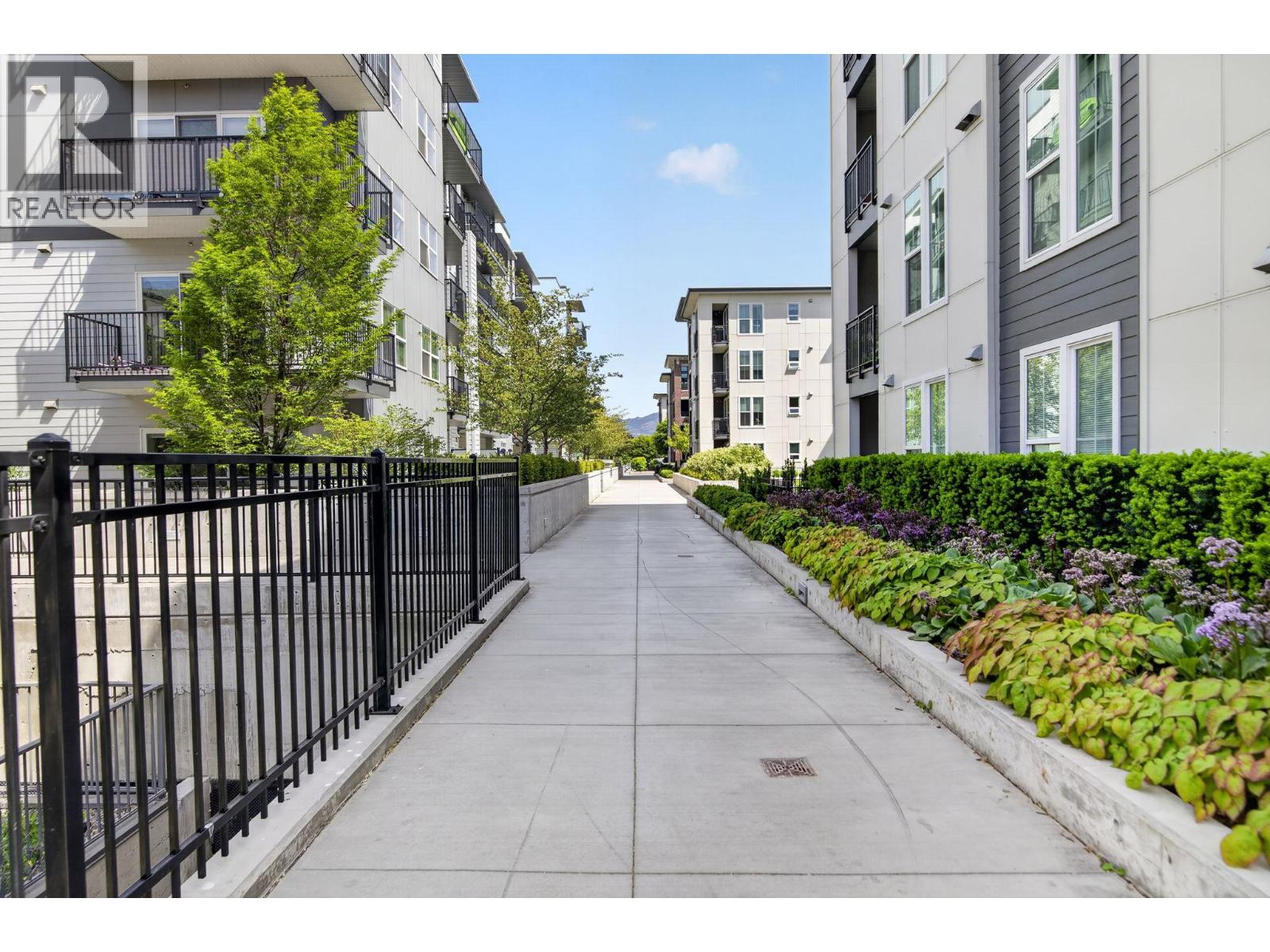 1775 Chapman Place Unit# 319
