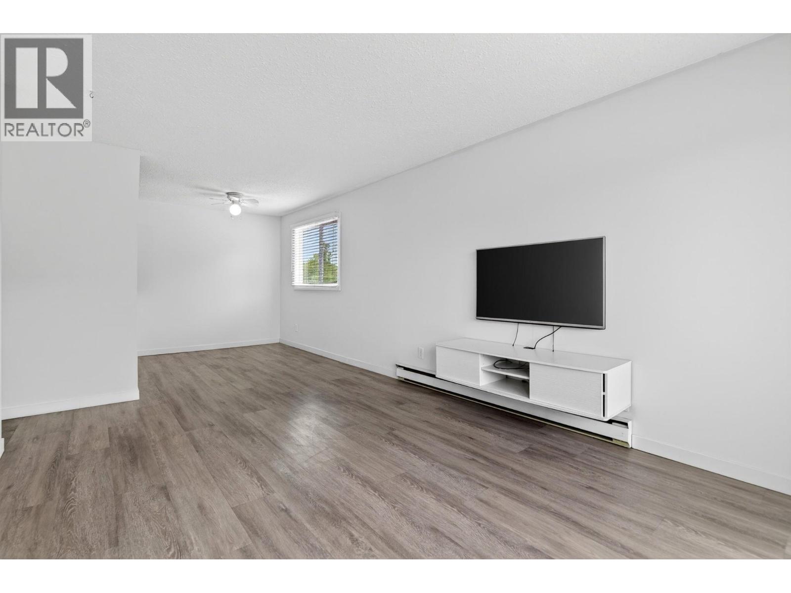 625 Rowcliffe Avenue Unit# 108