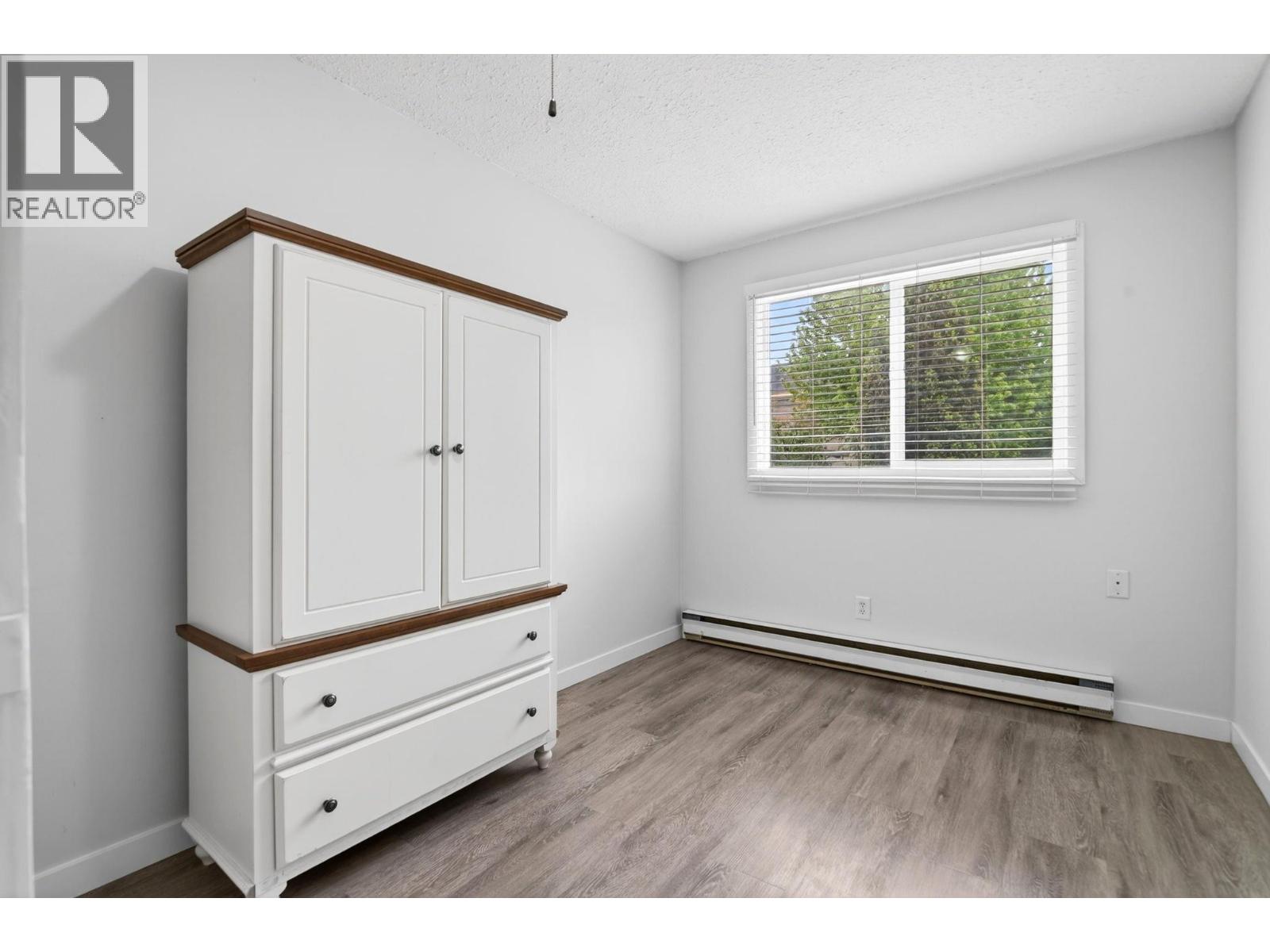 625 Rowcliffe Avenue Unit# 108