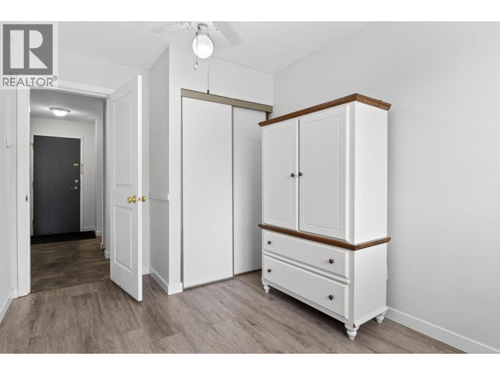 625 Rowcliffe Avenue Unit# 108