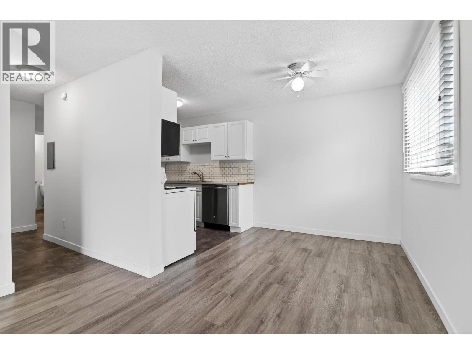 625 Rowcliffe Avenue Unit# 108