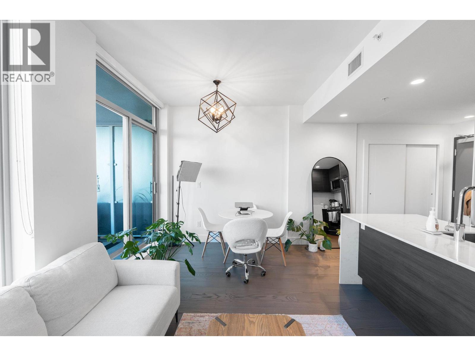1181 Sunset Drive Unit# 2307