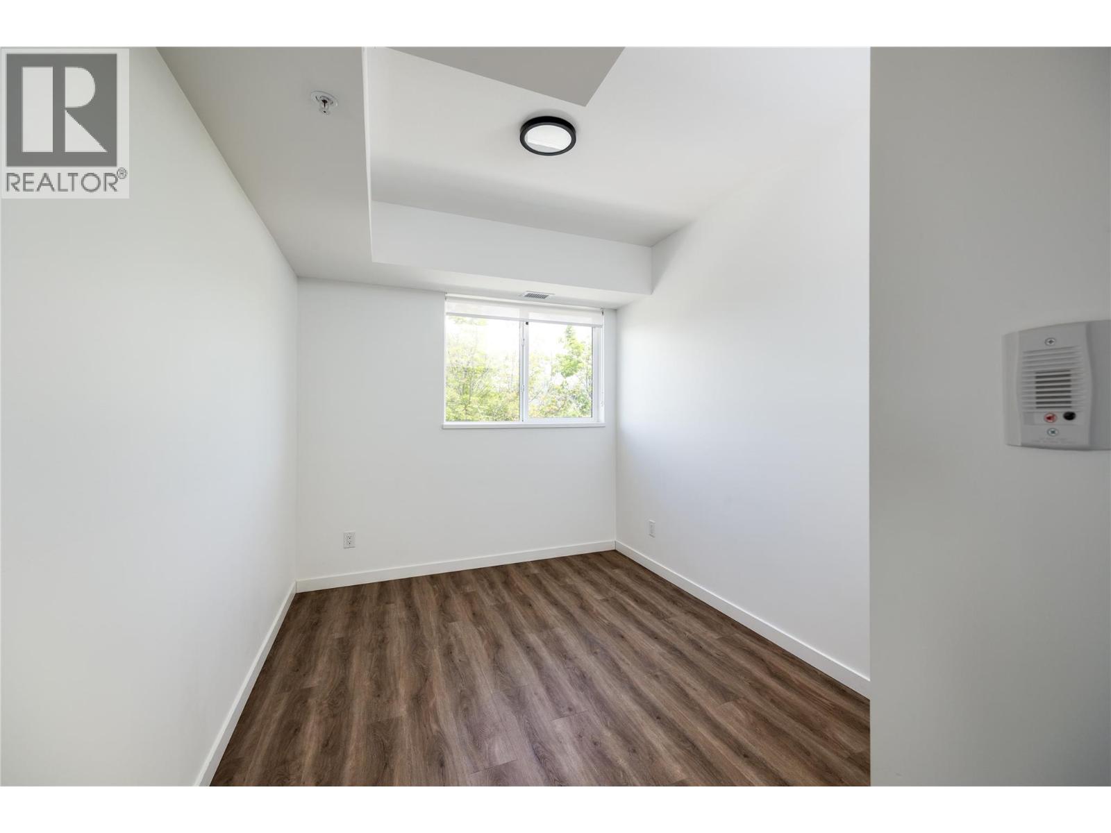 615 Rutland N Road Unit# 401