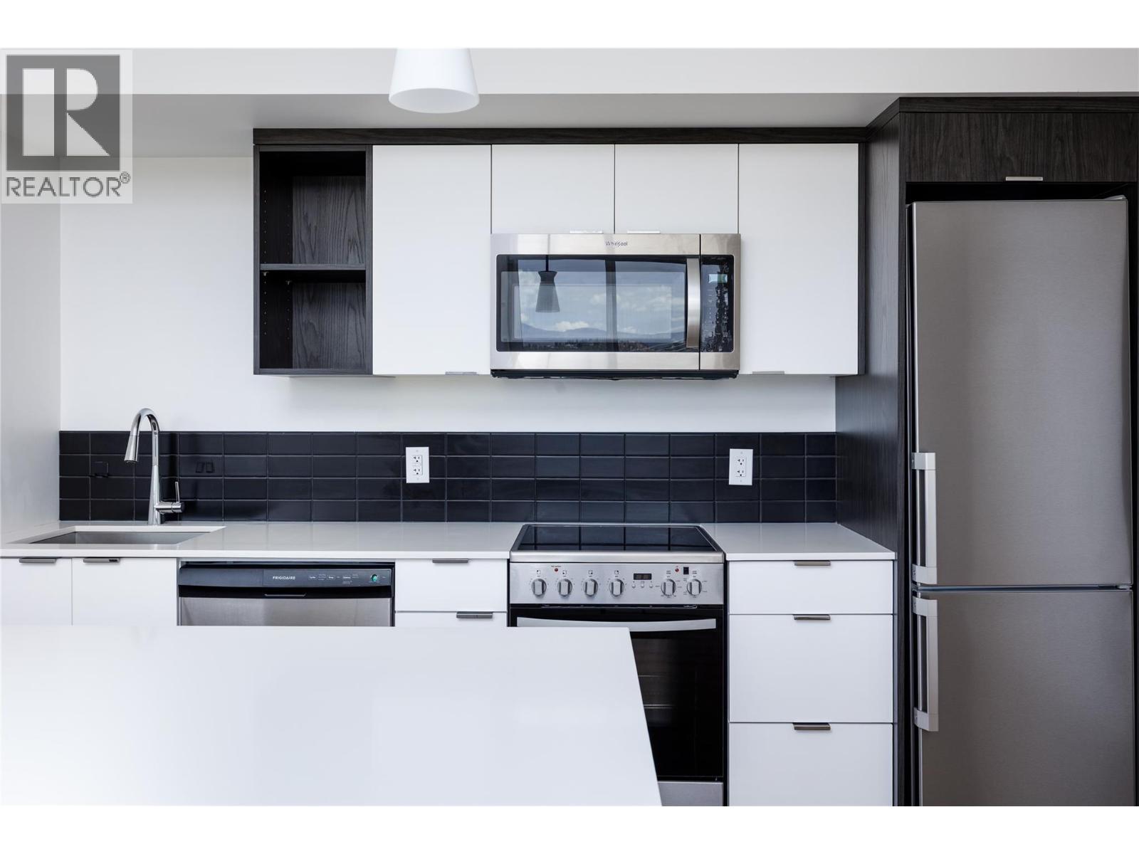 615 Rutland N Road Unit# 401