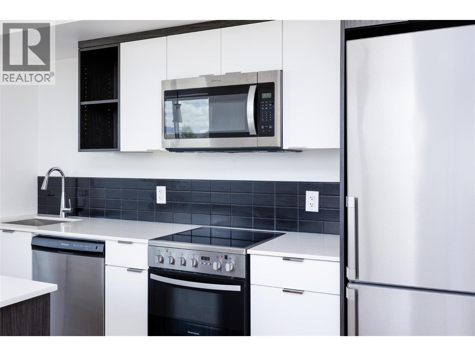 615 Rutland N Road Unit# 401