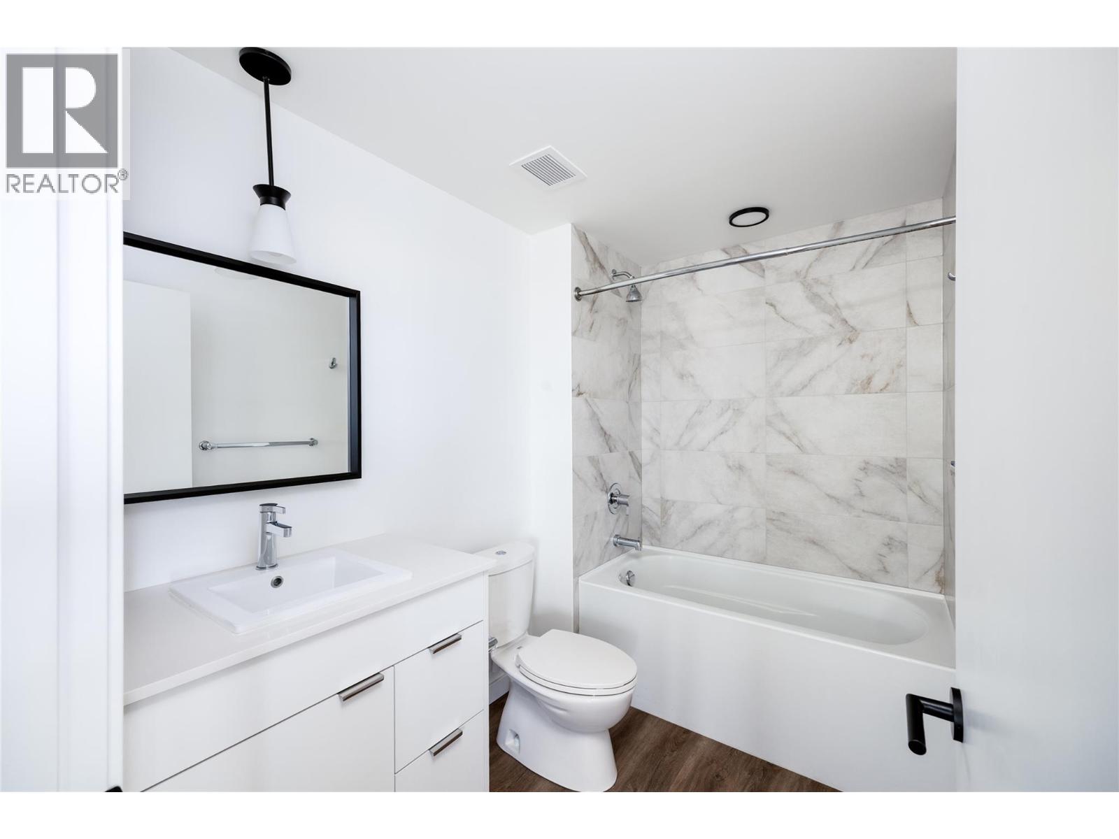 615 Rutland N Road Unit# 401