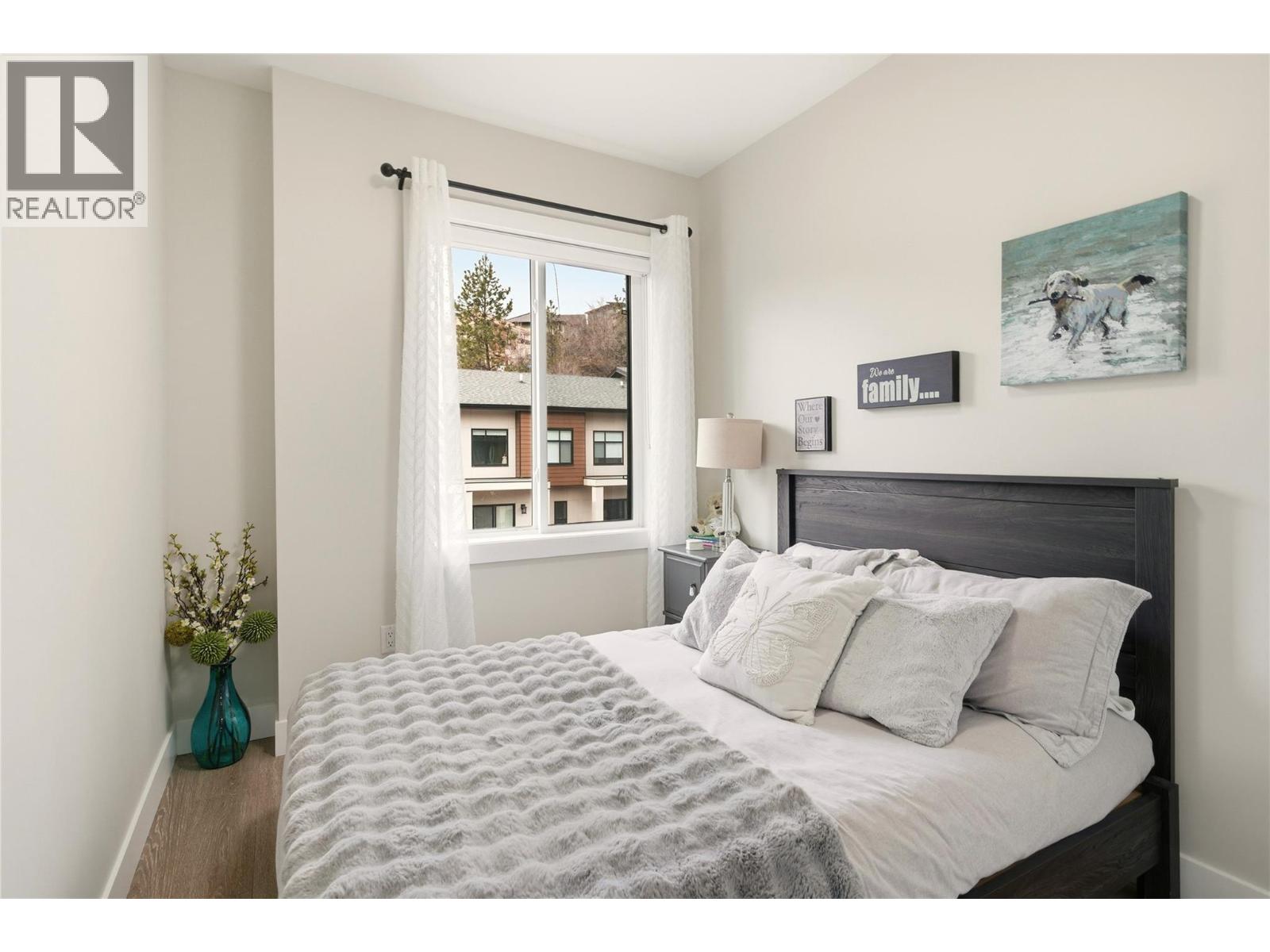 1176 Black Mountain Drive
