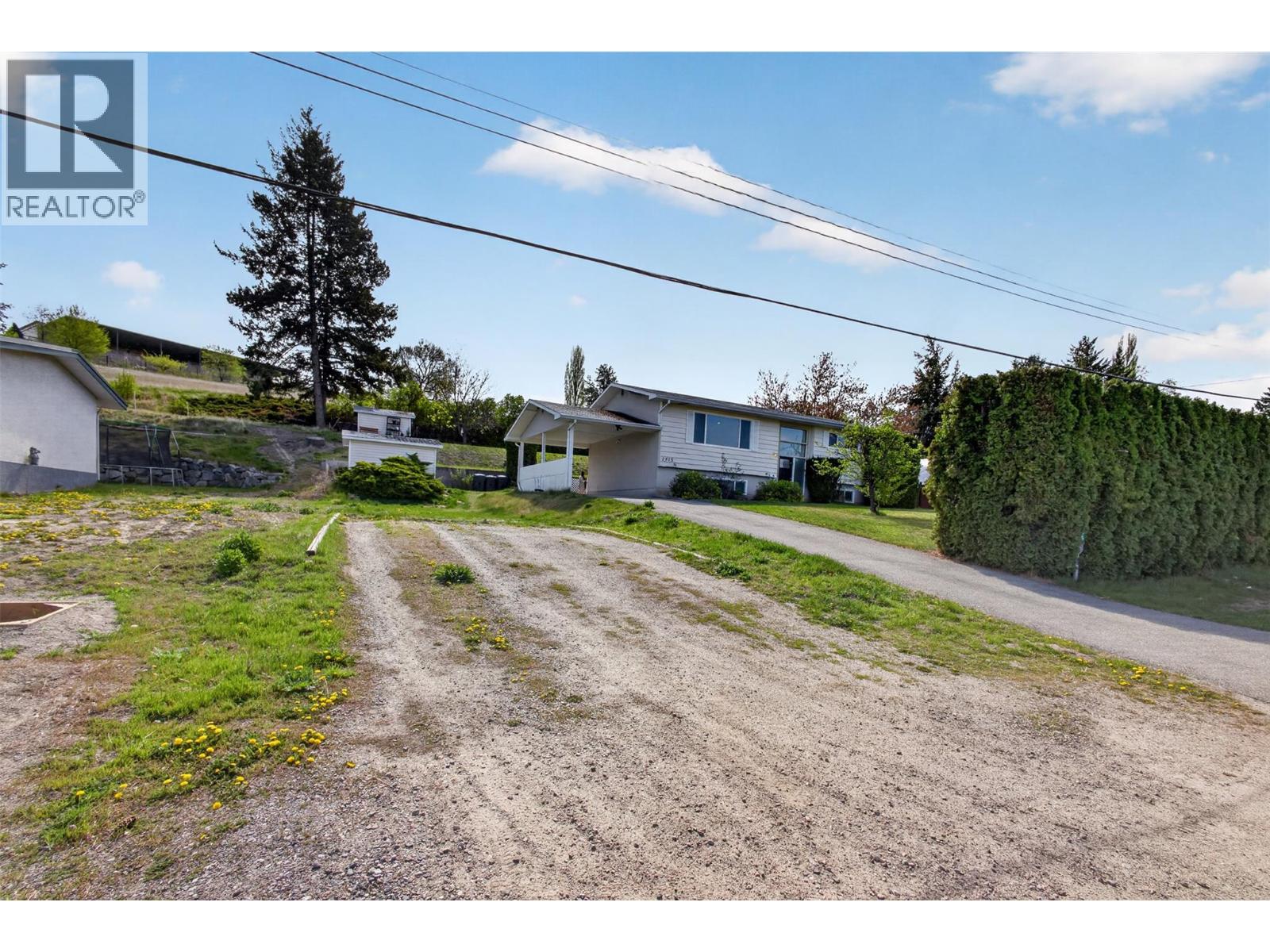 2515 Colleen Road