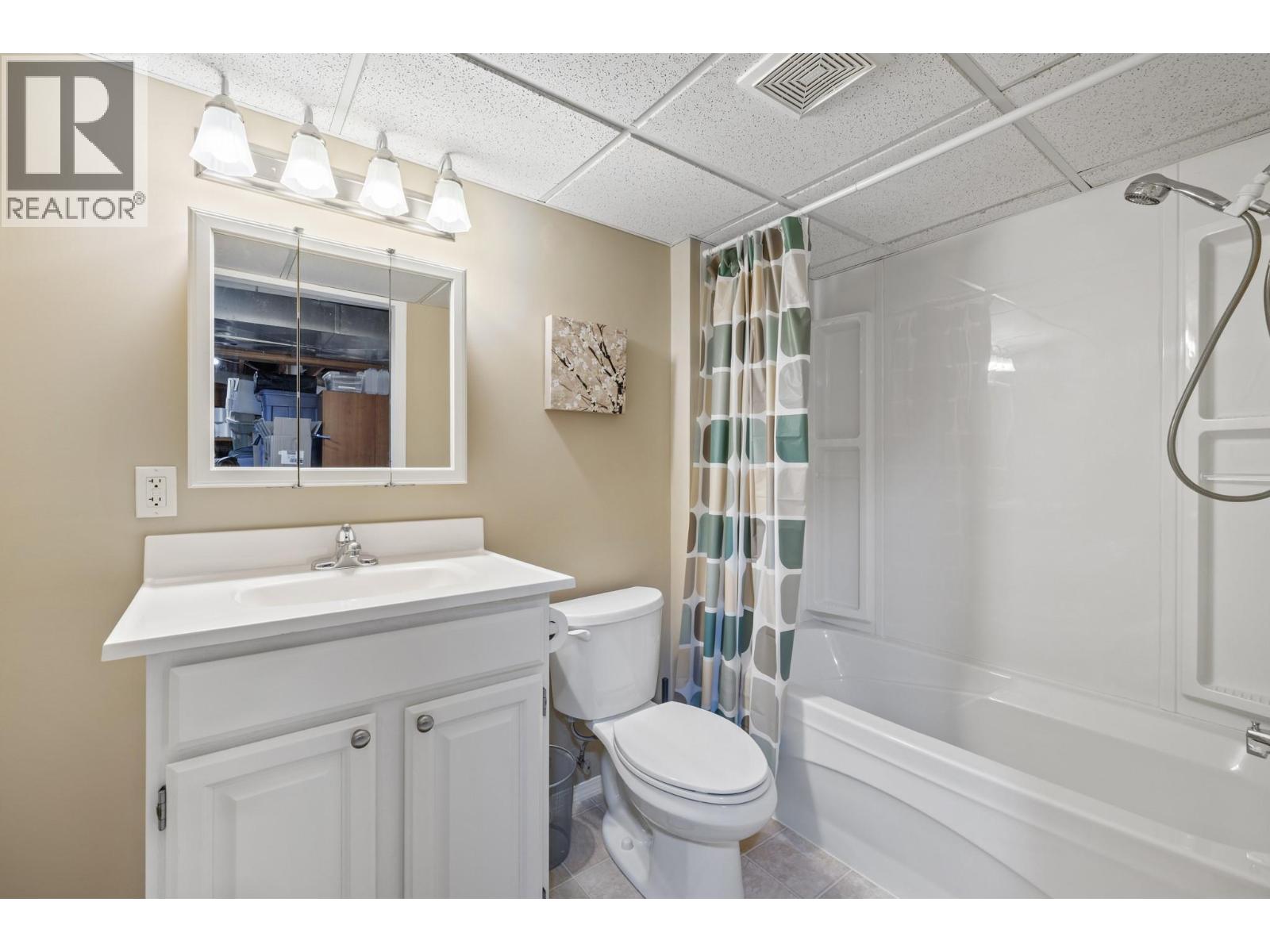 1873 Parkview Crescent Unit# 8