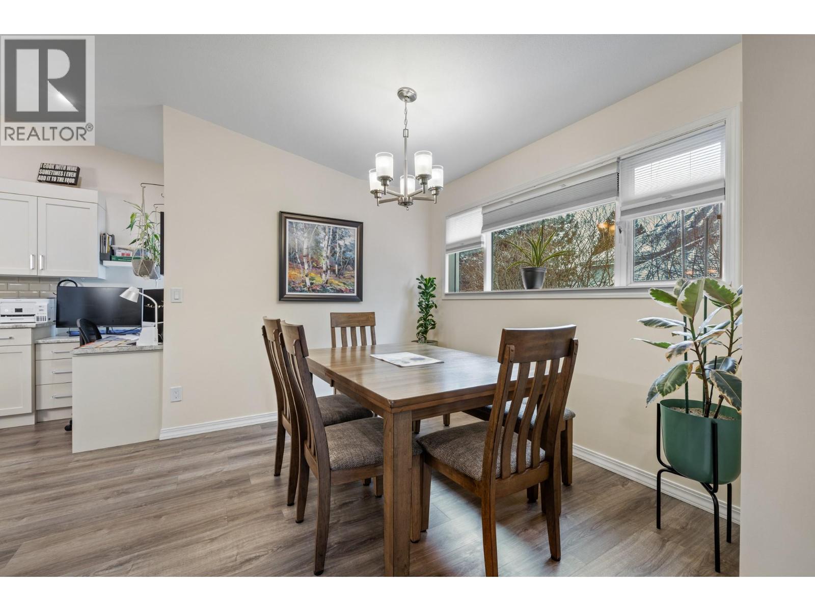 1873 Parkview Crescent Unit# 8