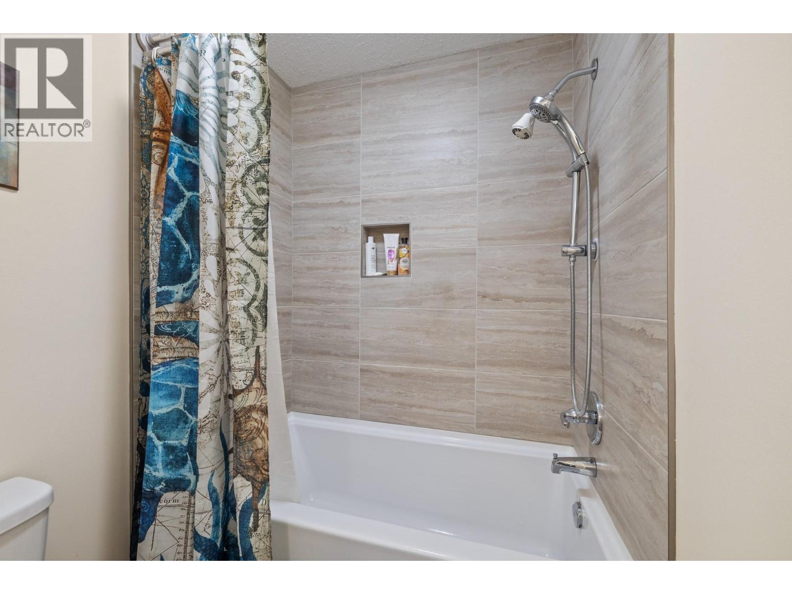 1873 Parkview Crescent Unit# 8